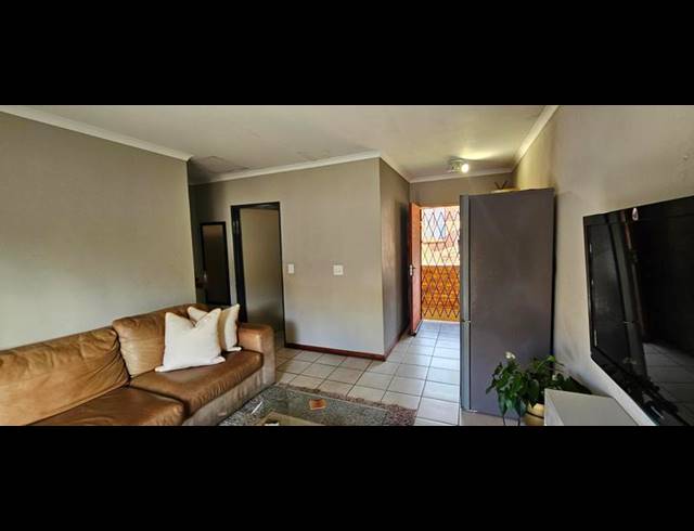 2 BEDROOM APARTMENT FOR SALE IN LOTUS GARDENS